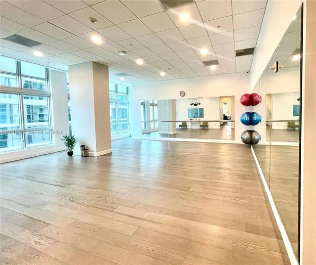 2 of 20 - 300 S Biscayne Boulevard #t-1803, Miami, FL