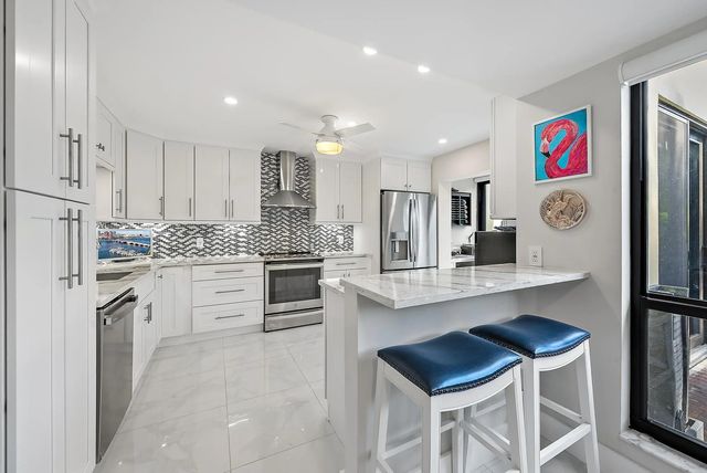 3693 Quail Ridge Drive #bobwhite B, Boynton Beach