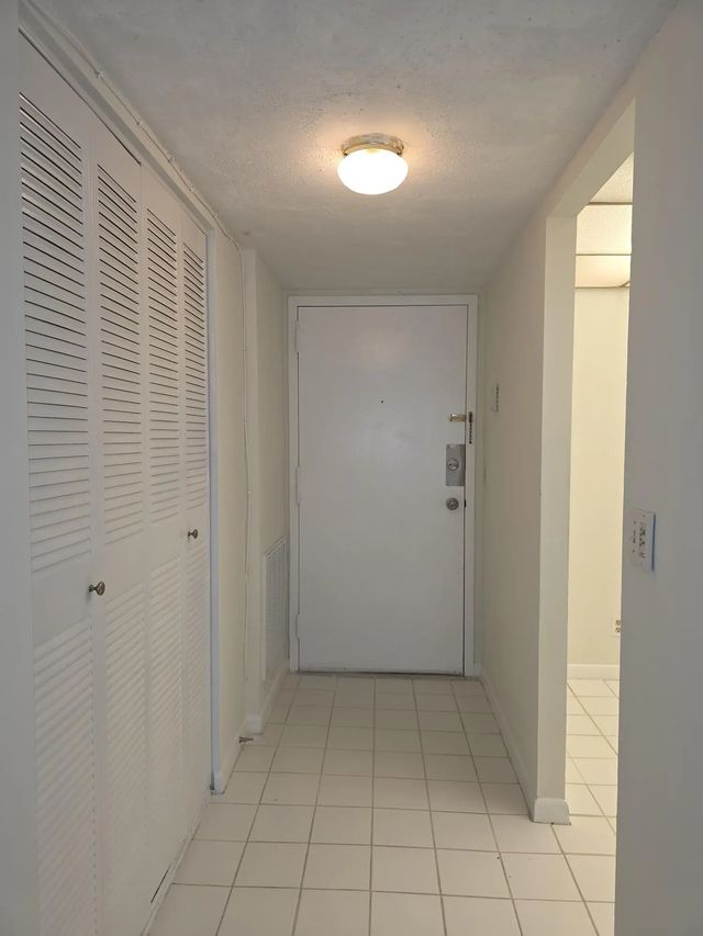 3 of 48 - 470 Executive Center Drive #2k, West Palm Beach, FL
