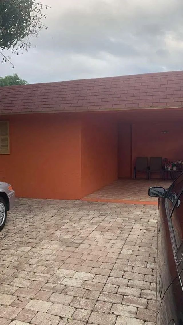 2070 Ne 2nd Avenue, Pompano Beach