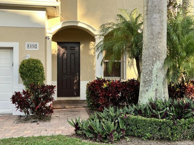3 of 25 - 4350 Key Lime Boulevard, Boynton Beach, FL