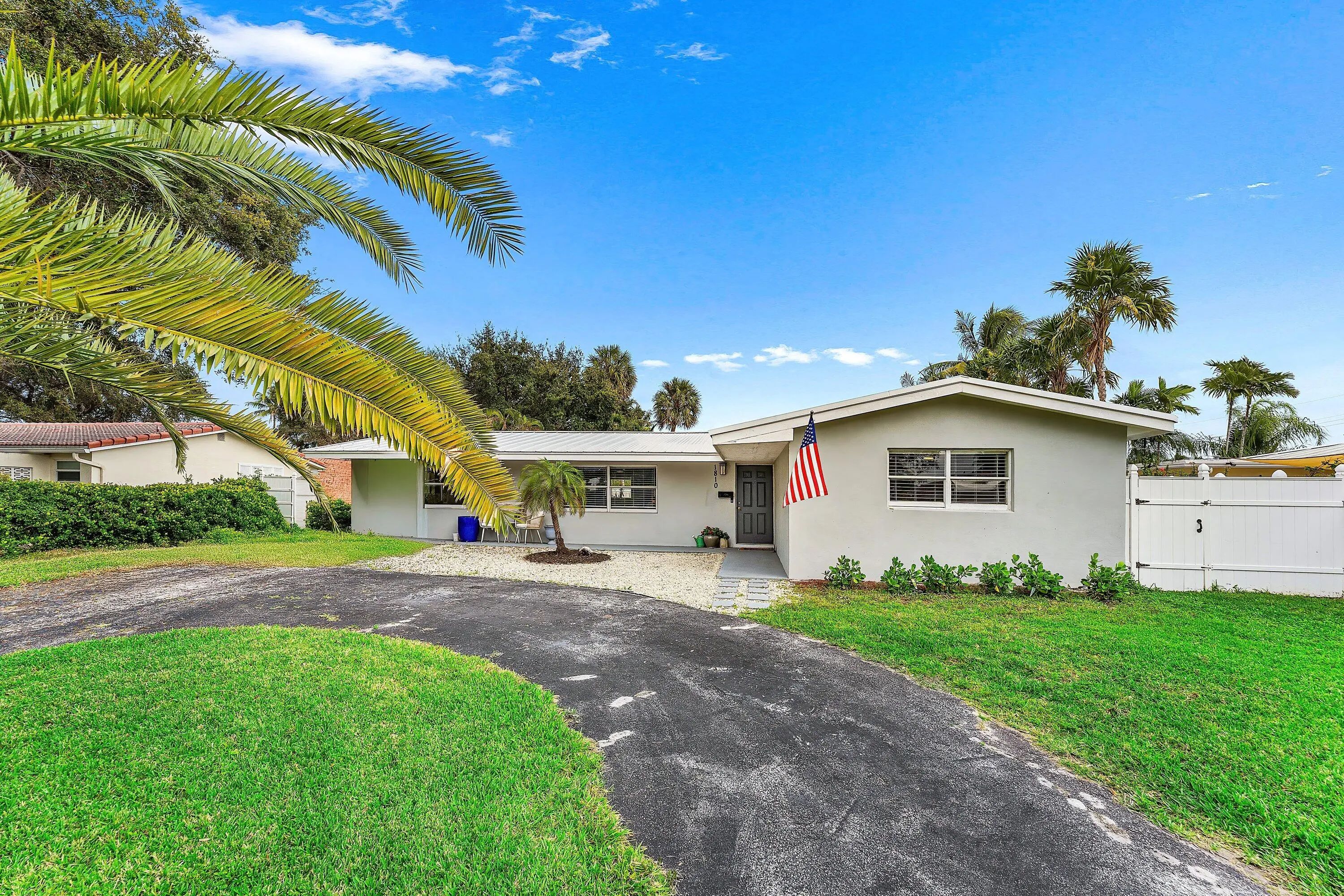 1810 Sw 3rd Avenue, Pompano Beach