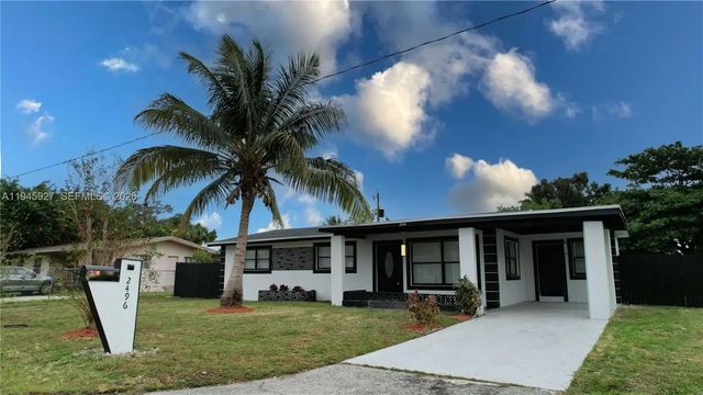 2496 Sw 8th Street, Fort Lauderdale