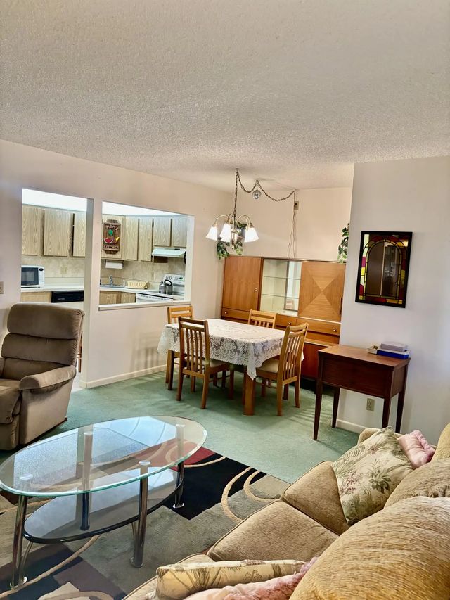 5 of 14 - 423 Pine Glen Lane #c-1, Greenacres, FL