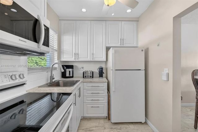 3 of 27 - 2650 W Golf Boulevard #259, Pompano Beach, FL