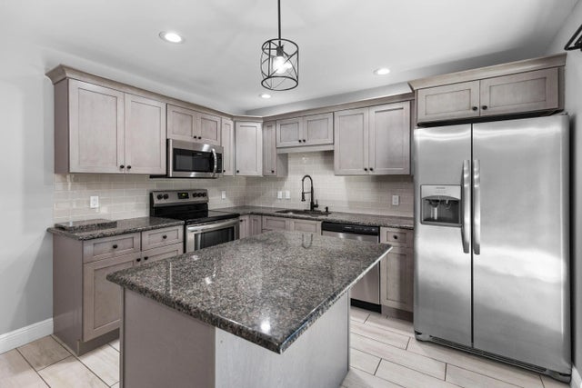 Photo of Listing #R11154475