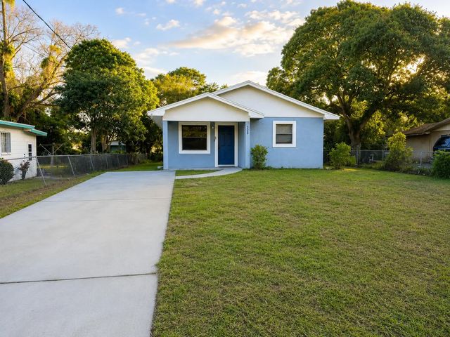 2 of 15 - 2903 Avenue R, Fort Pierce, FL