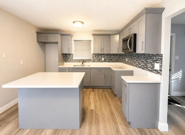 5 of 15 - 2903 Avenue R, Fort Pierce, FL