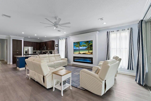 Photo of Listing #R11154511