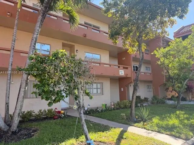 8818 W Mcnab Road #206, Tamarac