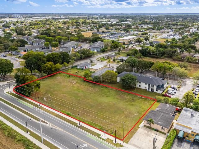 3 of 25 - 945 W Lucy Street, Florida City, FL