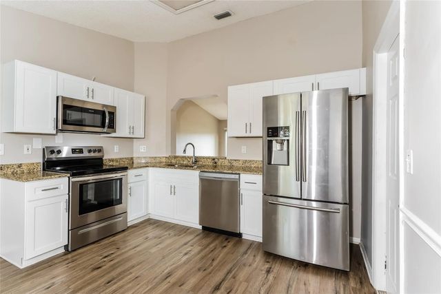 2 of 18 - 1890 4th Avenue, Vero Beach, FL