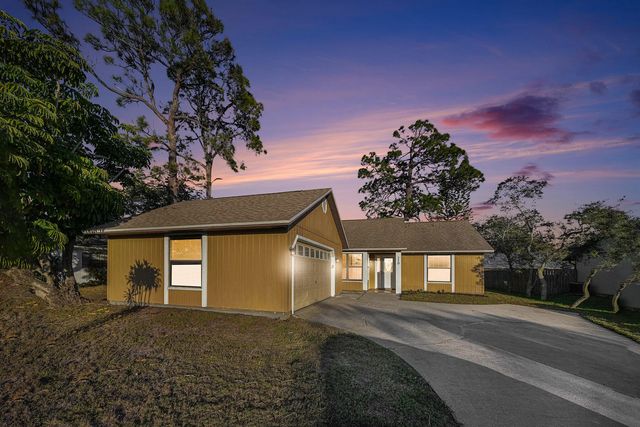 110 Cardinal Drive, Sebastian