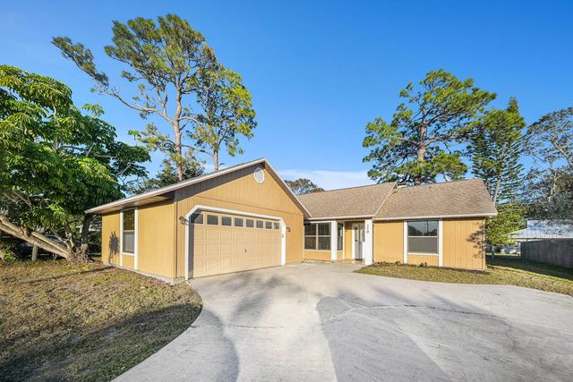4 of 28 - 110 Cardinal Drive, Sebastian, FL