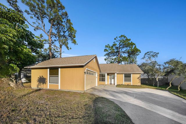 5 of 28 - 110 Cardinal Drive, Sebastian, FL