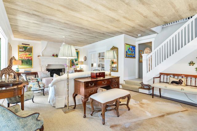 4 of 23 - 3213 Vincent Road, West Palm Beach, FL