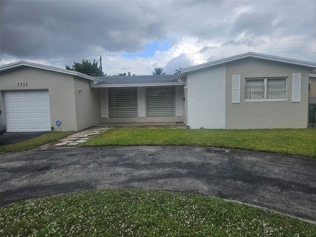7733 Embassy Boulevard, Miramar
