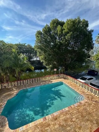 Photo of Listing #F10545518