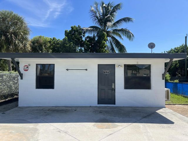 1078 Peak Road, Lake Worth