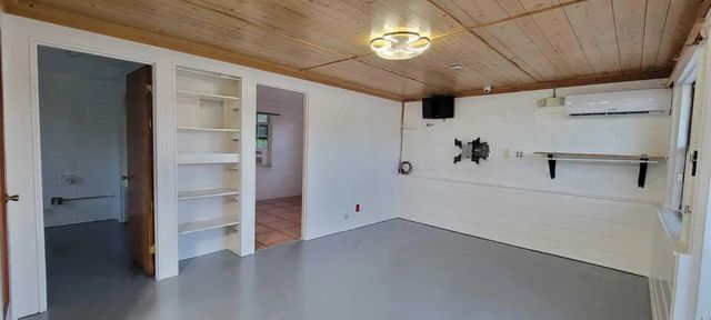 4 of 13 - 1078 Peak Road, Lake Worth, FL