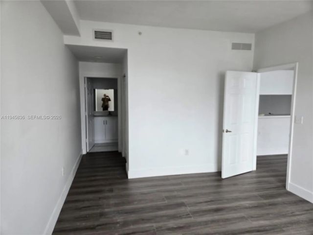 2 of 11 - 275 Ne 18th Street #503, Miami, FL