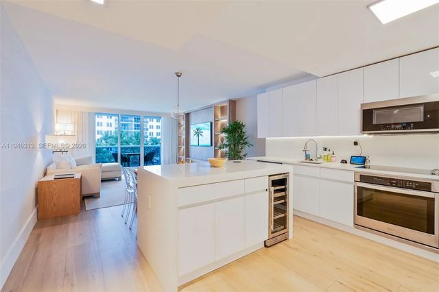 3 of 18 - 2301 Collins Avenue #719, Miami Beach, FL