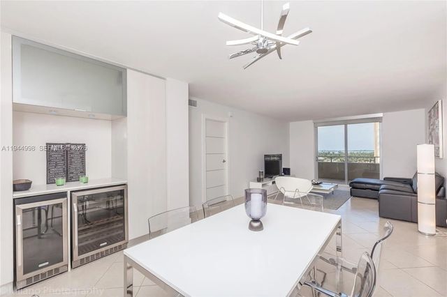 5555 Collins Avenue #9u, Miami Beach