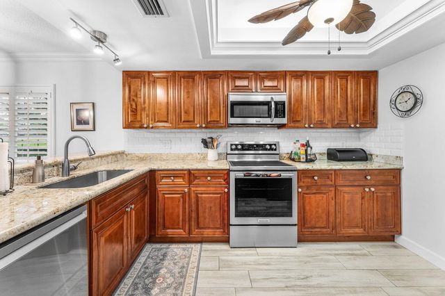 4 of 50 - 9179 Se Riverfront Terrace #f, Jupiter, FL