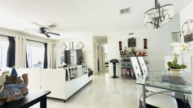 4 of 66 - 230 Ne 25th Street, Pompano Beach, FL