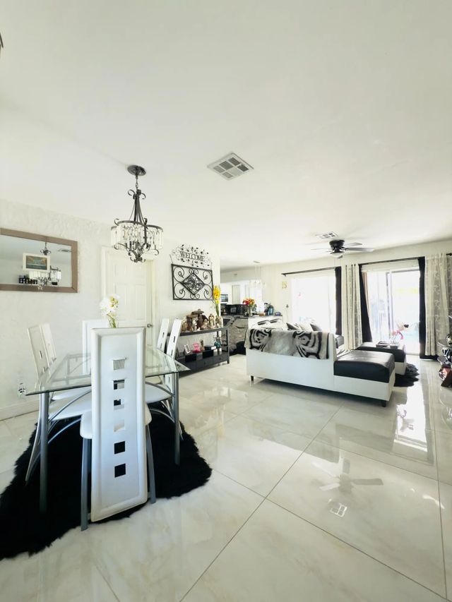 5 of 66 - 230 Ne 25th Street, Pompano Beach, FL