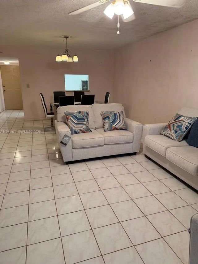 4 of 17 - 2850 Somerset Drive #309l, Lauderdale Lakes, FL