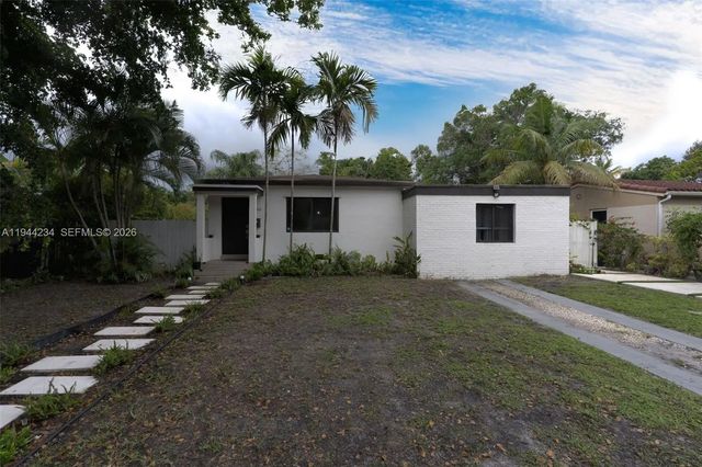 4 of 35 - 260 Nw 133rd Street, North Miami, FL