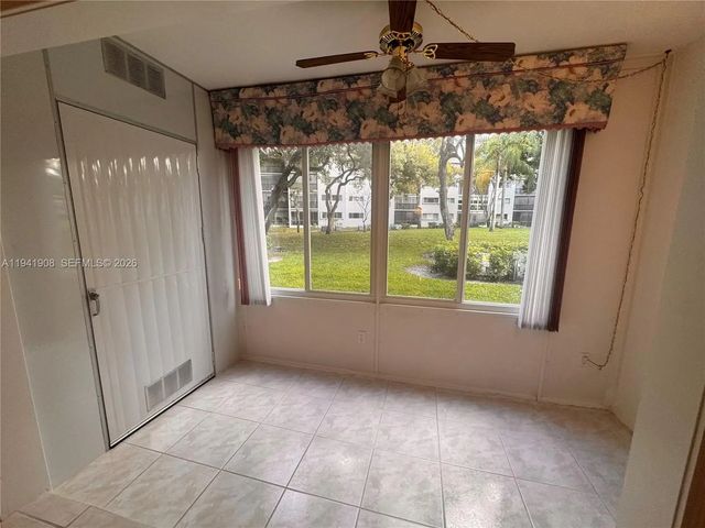 4 of 19 - 801 Sw 138th Avenue #106e, Pembroke Pines, FL