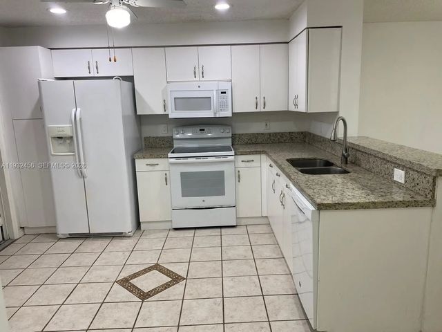 3 of 25 - 1384 Veracruz Lane #4-7, Weston, FL