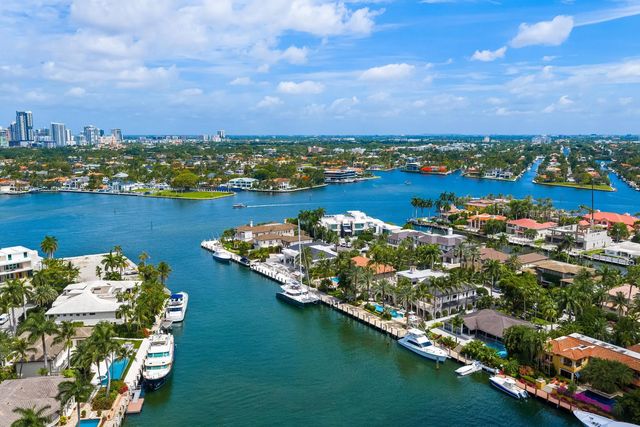 4 of 93 - 2430 Del Lago Drive, Fort Lauderdale, FL