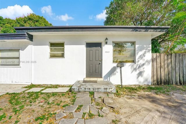 2546 Coolidge Street, Hollywood