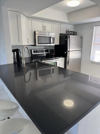 Photo of Listing #R11154880