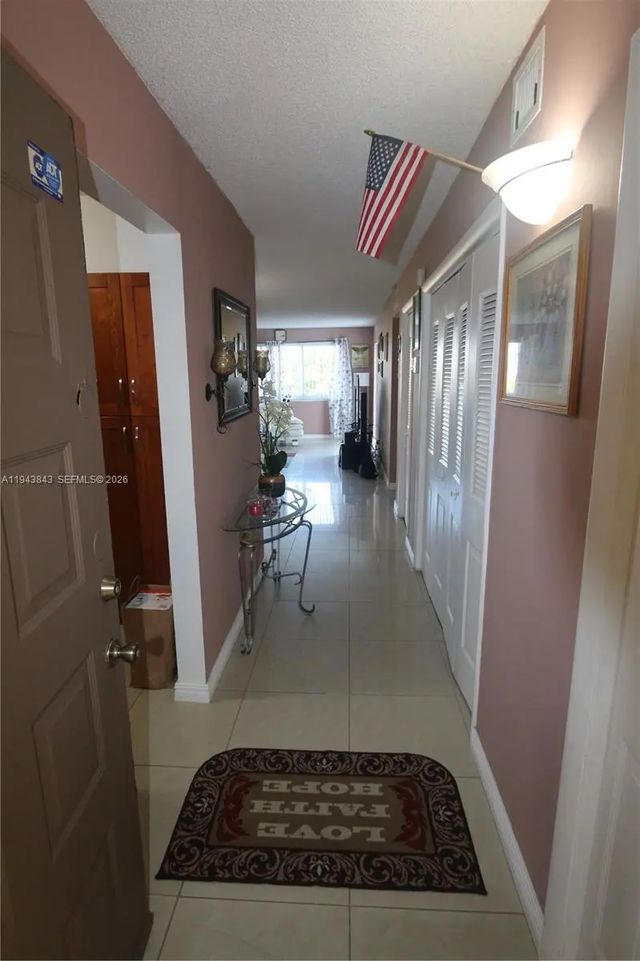 6940 Nw Miami Gardens Drive #1-430, Hialeah