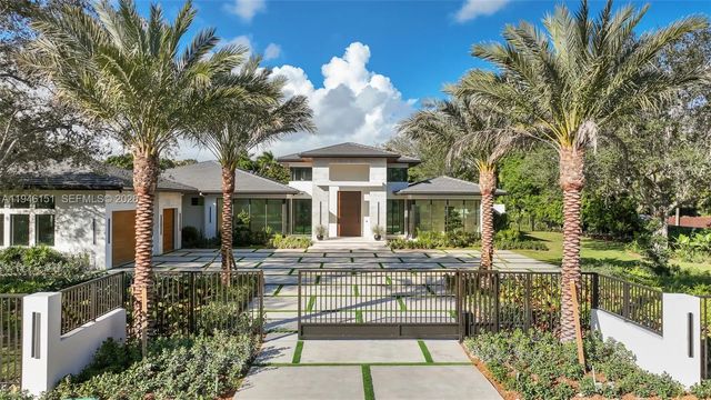7725 Sw 114th Street, Pinecrest