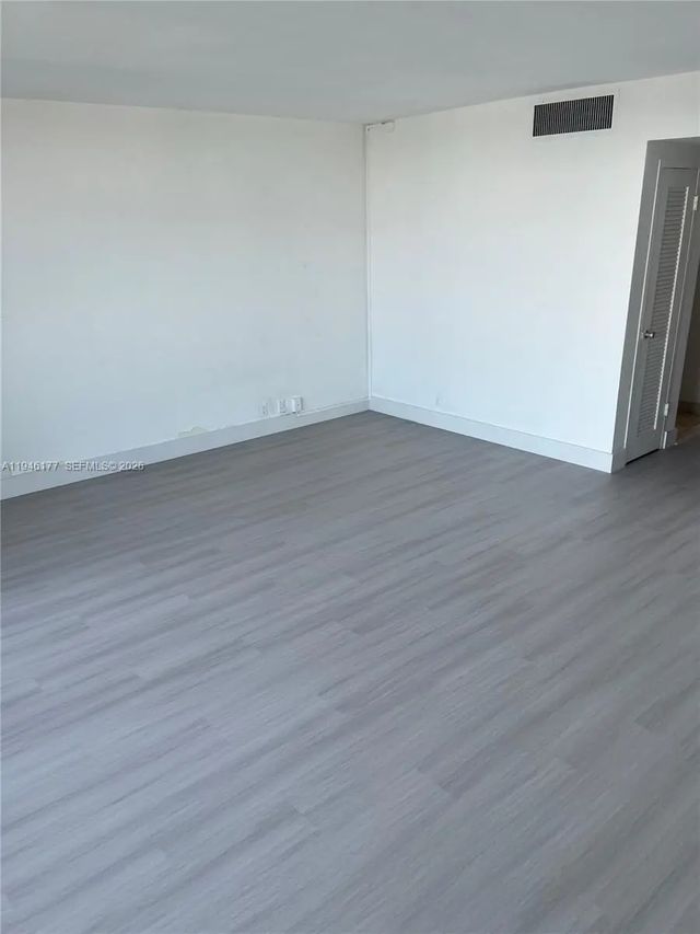 4 of 15 - 1000 West Avenue #1006, Miami Beach, FL