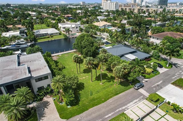 4 of 9 - 606 Palm Drive, Hallandale Beach, FL