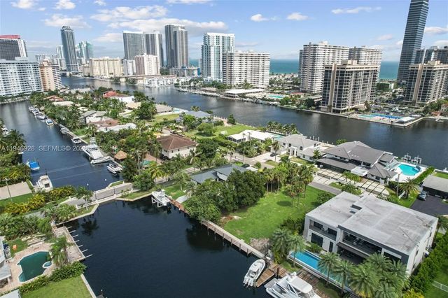 5 of 9 - 606 Palm Drive, Hallandale Beach, FL