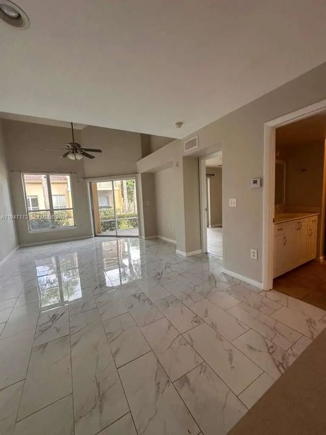 2 of 24 - 4863 Via Palm Lakes #806, West Palm Beach, FL