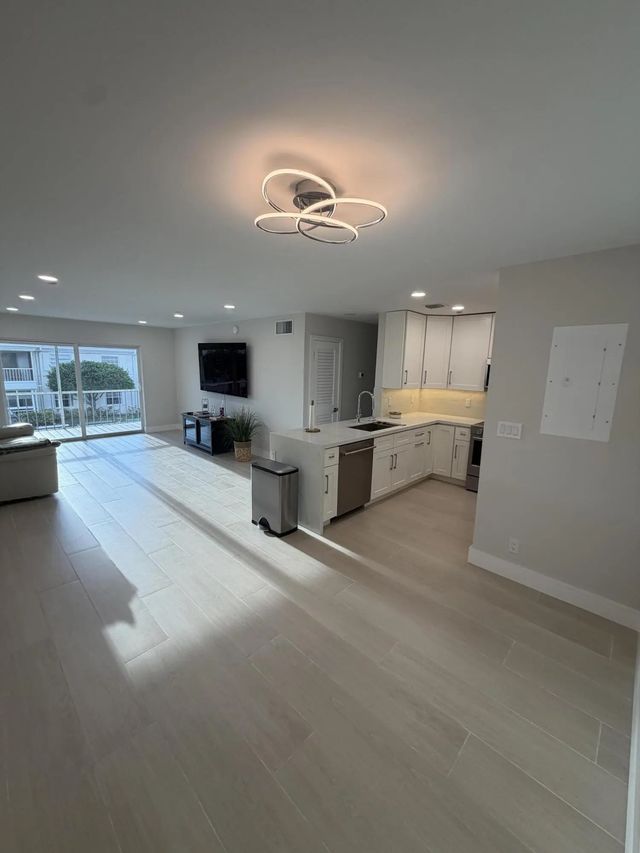 6347 Bay Club Drive #3, Fort Lauderdale