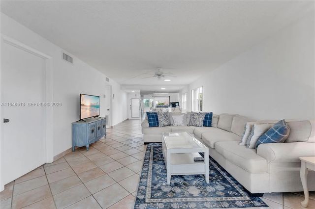 2 of 31 - 9721 Sunrise Lakes Boulevard #201, Sunrise, FL