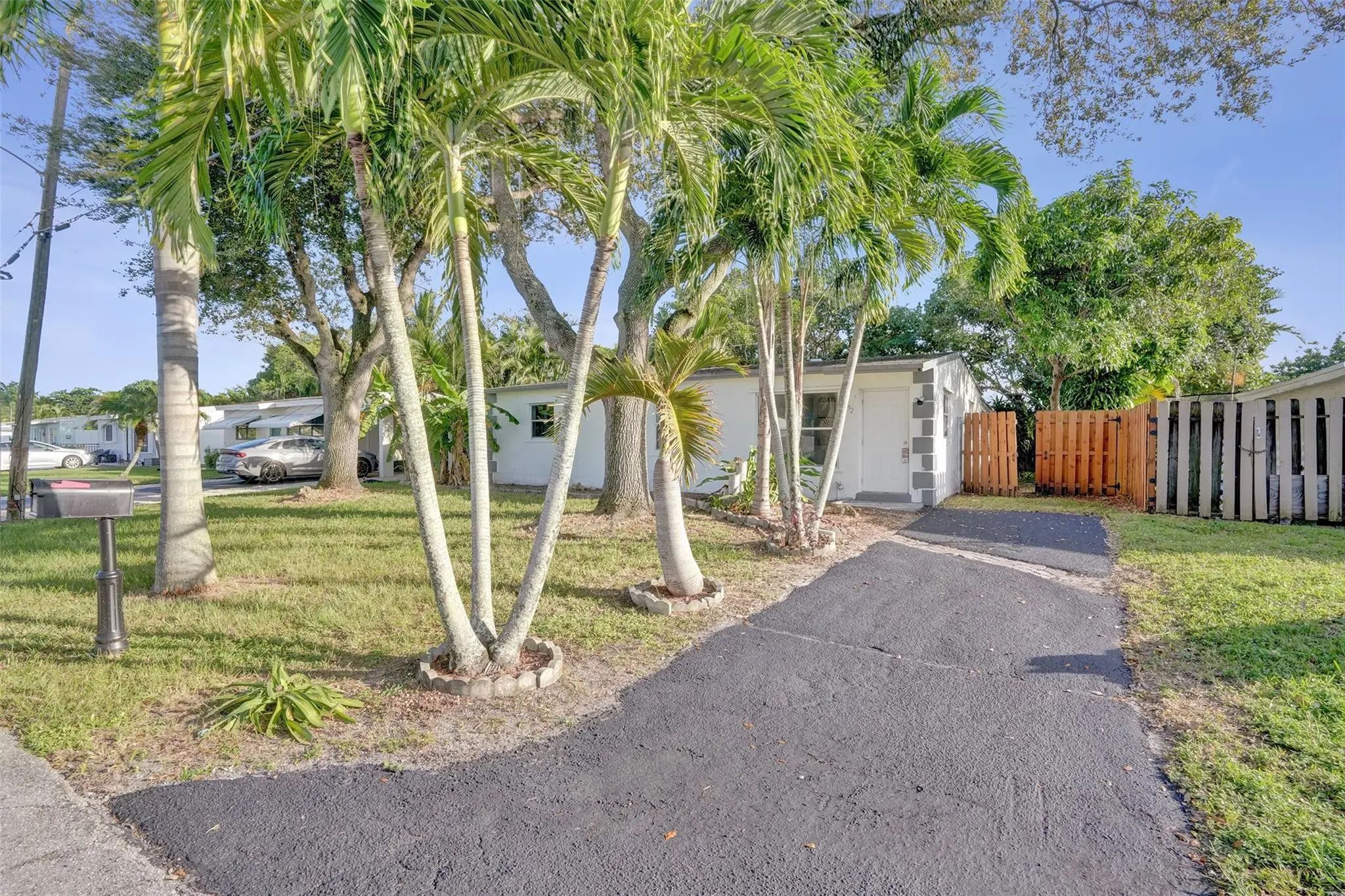 6092 Nw 24th Court, Margate