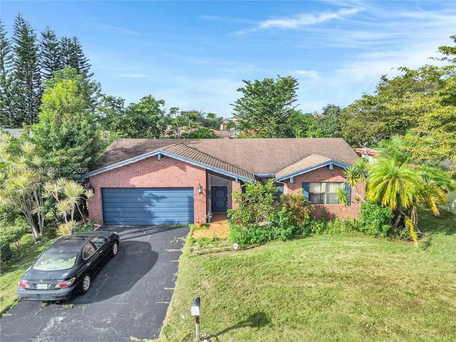 2 of 51 - 7545 Nw 99th Avenue, Tamarac, FL