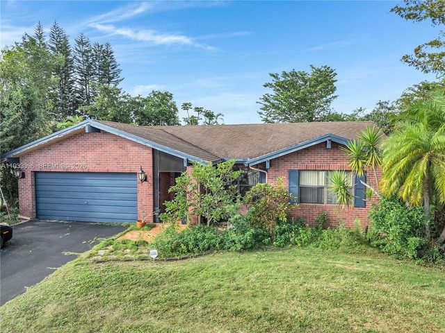 5 of 51 - 7545 Nw 99th Avenue, Tamarac, FL