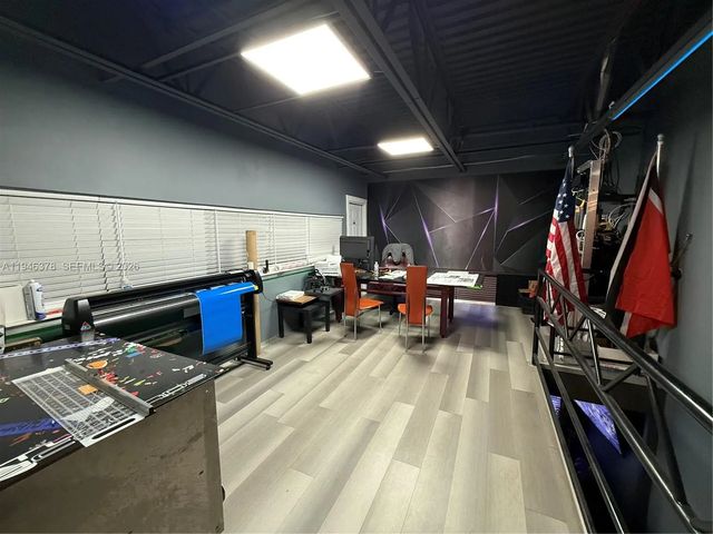 3 of 22 - 3500 Nw 15th Street, Lauderhill, FL