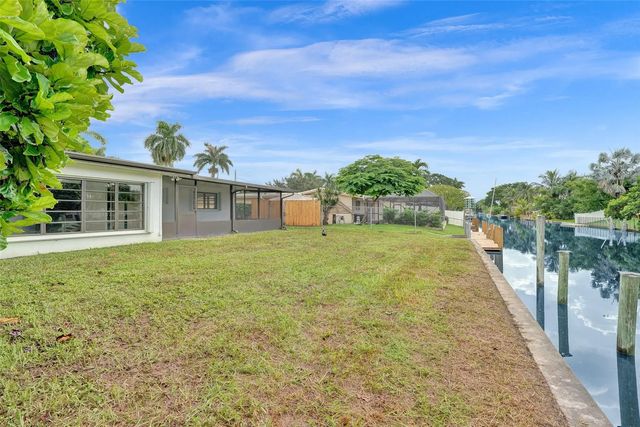 3 of 33 - 5840 Sw 14th Street, Plantation, FL